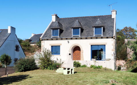 Etoile de Mer: Property, House, Building, Home, Real Estate, Cottage, Farmhouse, Residential Area, Estate, Roof