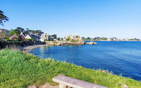 La Rotonde: Blue, Water, Body Of Water, Natural Landscape, Coast, Coastal And Oceanic Landforms, Summer, Watercourse, Rock, Bank