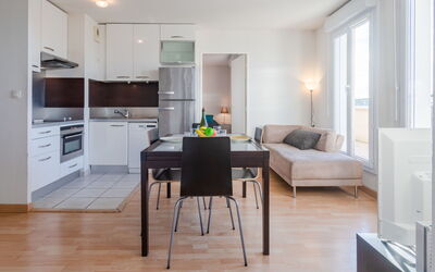 Accommodation:&nbsp;La Presqu'île 132.7