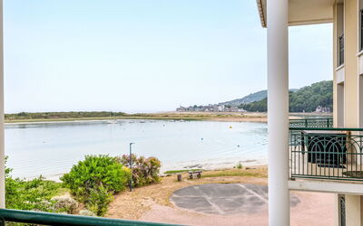 Accommodation:&nbsp;La Presqu'île 132.20