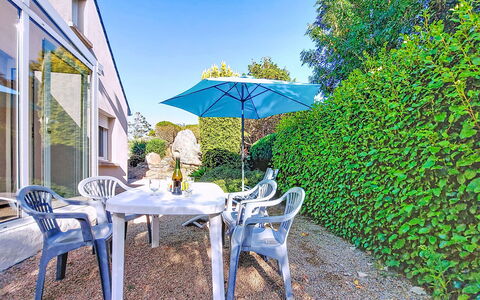 Kerguntuil: Blue, Shrub, Shade, Garden, Landscaping, Outdoor Furniture, Yard, Eco Hotel