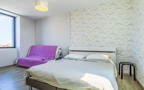 Ty Angèle: Furniture, Bed, Interior Design, Bedroom, Floor, Flooring, Wall, Bed Sheet, Bedding, Ceiling