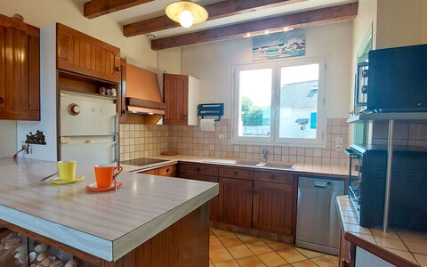 Nature et Mer: Furniture, Kitchen, Countertop, Cabinetry, Kitchen Appliance, Interior Design, Flooring, Wood, Major Appliance, Floor