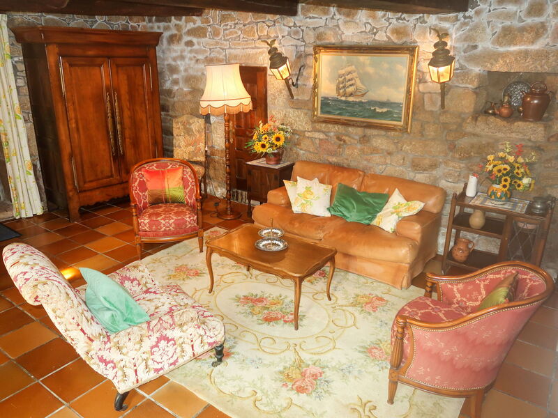 Accommodation:&nbsp;Le Manoir 605.2