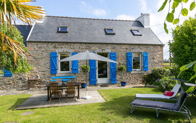 Bleue - Chapelle Christ, Brittany, France