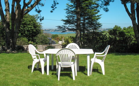 Avel Vor: Table, Plant, Furniture, Property, Sky, Chair, Outdoor Table, Natural Landscape, Outdoor Furniture, Tree