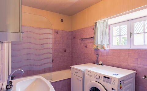 Avel Vor: Laundry Room, Property, Clothes Dryer, Sink, Washing Machine, Plumbing Fixture, Purple, Window, Bathroom