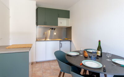 Accommodation:&nbsp;Fleur Marine 251.30
