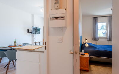 Accommodation:&nbsp;Fleur Marine 251.30