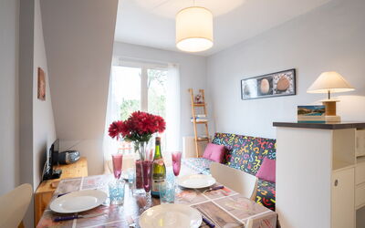 Accommodation:&nbsp;Fleur Marine 251.13