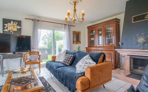 Ty Nevez: Picture Frame, Furniture, Property, Couch, Wood, Building, Interior Design, Architecture, Table, Floor