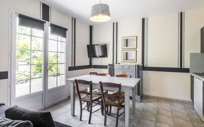 Accommodation:&nbsp;Collines Iduki 617.1