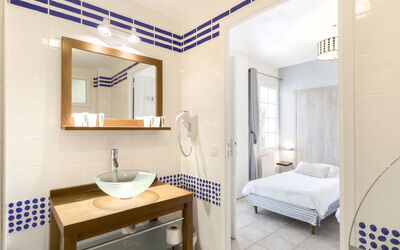 Accommodation:&nbsp;Collines Iduki 617.1