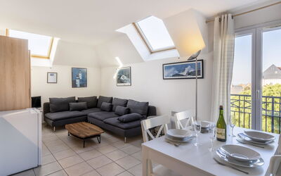 Accommodation:&nbsp;Les Marines 1 et 2 595.7