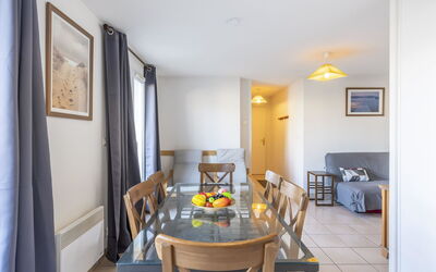 Accommodation:&nbsp;Les Marines 1 et 2 595.4