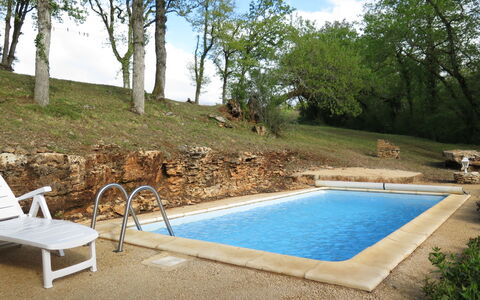 Le Chêne: Water, Plant, Property, Sky, Azure, Shade, Tree, Swimming Pool, Wood, Architecture