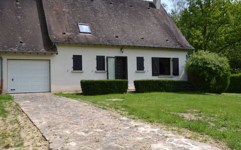 Marchives: Plant, Building, Property, Window, Sky, Door, House, Land Lot, Cottage, Grass