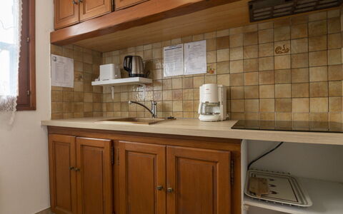 Soleil Camarguais: Cabinetry, Property, Countertop, Furniture, Building, Kitchen Appliance, Tap, Kitchen, Wood, Interior Design