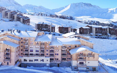 La Plagne 632: Picture Frame, Property, Furniture, Table, Couch, Comfort, Interior Design, Wood, Lighting, Floor