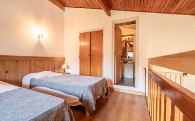 Accommodation:&nbsp;Le Tetras 604.2