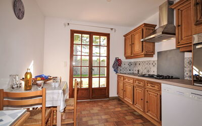 Accommodation:&nbsp;Le Real 603.1