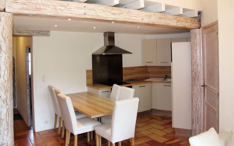 Accommodation:&nbsp;Les Garrigues De La Vallée Des Baux 614.4