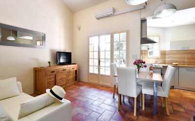 Accommodation:&nbsp;Les Garrigues De La Vallée Des Baux 614.1