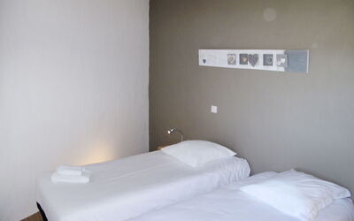 Accommodation:&nbsp;Les Garrigues De La Vallée Des Baux 614.4