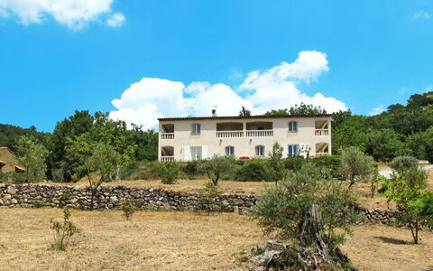 Bauduen 602: Property, Vegetation, House, Sky, Land Lot, Real Estate, Rural Area, Home, Tree, Building