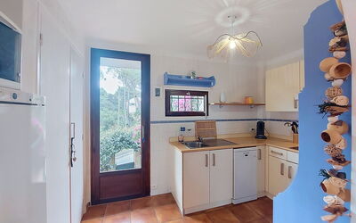 Accommodation:&nbsp;La Cigale 617.2