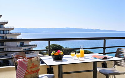 Accommodation:&nbsp;Rés. les Calanques, T2 2-4 Pers. 604.2