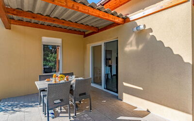 Accommodation:&nbsp;Residence Marina di Favone, T2, 2-4 Pers 603.3
