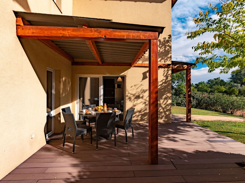 Accommodation:&nbsp;Residence Marina di Favone, T3, 4-6 Pers 603.2