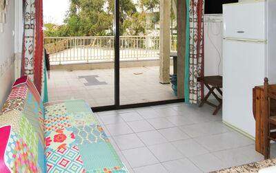 Résidence Posidonie Hollywood 611.3: Property, Room, Floor, Tile, Building, House, Real Estate, Door, Flooring, Architecture