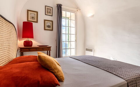Casa Marcelli: Property, Furniture, Window, Comfort, Wood, Textile, Shade, Building, Interior Design, Bed Frame