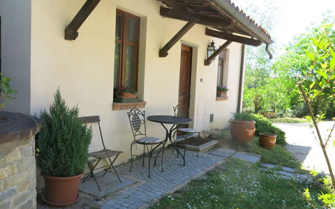 I Grilli: Plant, Property, Building, Natural Landscape, Tree, Land Lot, House, Cottage, Landscape, Residential Area