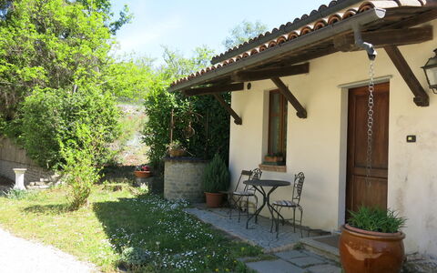 I Grilli: Plant, Property, Building, Natural Landscape, Tree, Land Lot, House, Cottage, Landscape, Residential Area