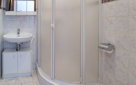 Montesole: Property, Bathroom, Room, Tile, Plumbing Fixture, Wall, Shower Door, Door, Architecture, Bathtub
