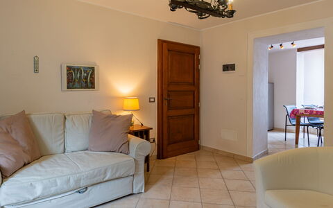 Della Nonna: Furniture, Property, Picture Frame, Wood, Comfort, Interior Design, Door, Lighting, Table, Flooring