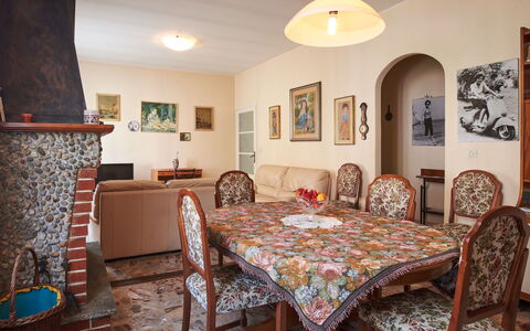 Bianca: Table, Furniture, Property, Chair, Wood, Building, Lighting, Interior Design, Kitchen & Dining Room Table, Architecture