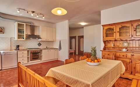Simoni (Gla107): Furniture, Cabinetry, Table, Property, Countertop, Building, Wood, Comfort, Drawer, Lighting