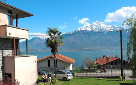Gera Lario 679: Sky, Cloud, Plant, Mountain, Property, Car, Building, Nature, Highland, Natural Landscape