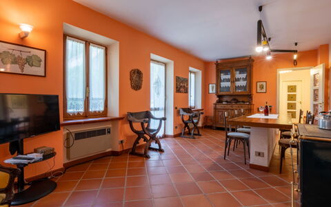 Cascina Calore: Picture Frame, Table, Furniture, Desk, Lighting, Houseplant, Wood, Cabinetry, Interior Design, Living Room