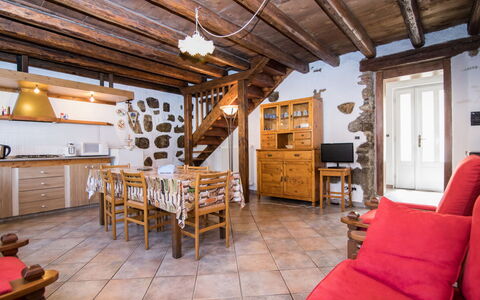 Al Rustico: Property, Building, Room, Furniture, Beam, Interior Design, Ceiling, House, Home, Living Room