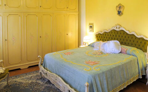 Agrifoglio: Bedroom, Bed, Furniture, Room, Bed Sheet, Property, Bed Frame, Bedding, Wall, Interior Design