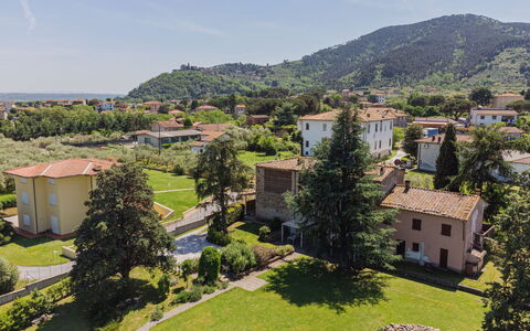 Rustico dei Canali: Sky, Cloud, Plant, Natural Landscape, Land Lot, Tree, Building, Architecture, Vegetation, Neighbourhood