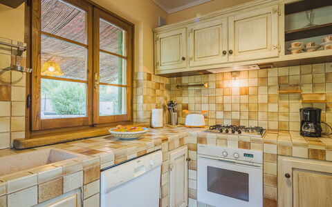 Costacce: Cabinetry, Countertop, Property, Window, Kitchen, Building, Kitchen Stove, Wood, Kitchen Appliance, Interior Design