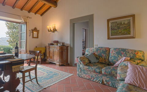 Vignole: Table, Furniture, Property, Picture Frame, Building, Couch, Wood, Lighting, Interior Design, Living Room