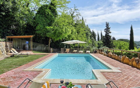 Pillo di Sopra: Swimming Pool, Property, Backyard, Real Estate, Leisure, House, Residential Area, Grass, Estate, Building