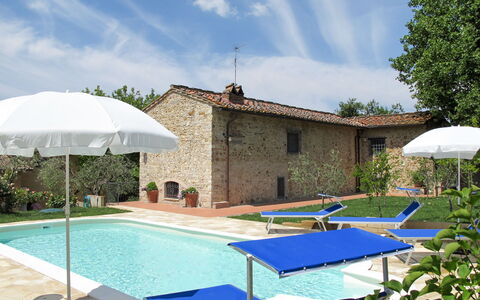 Ambrogetta: Property, Swimming Pool, House, Building, Resort, Vacation, Shade, Real Estate, Villa, Leisure